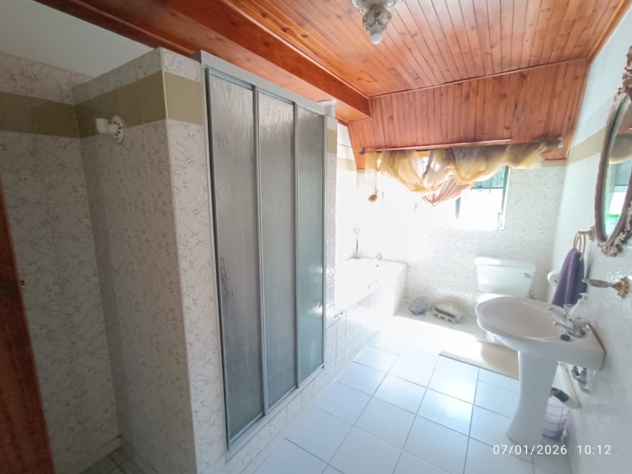 5 Bedroom Property for Sale in Wilkeville North West